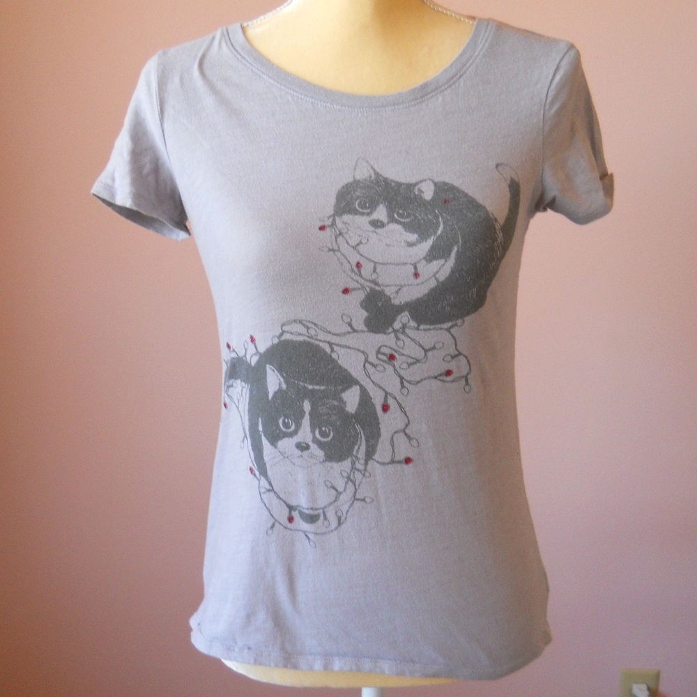 Cats Christmas lights glitter tee
